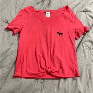 VS PINK short sleeve cropped knotted shirt